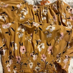 Bixby gold dressy shirt/so cute on girls ages 10-14